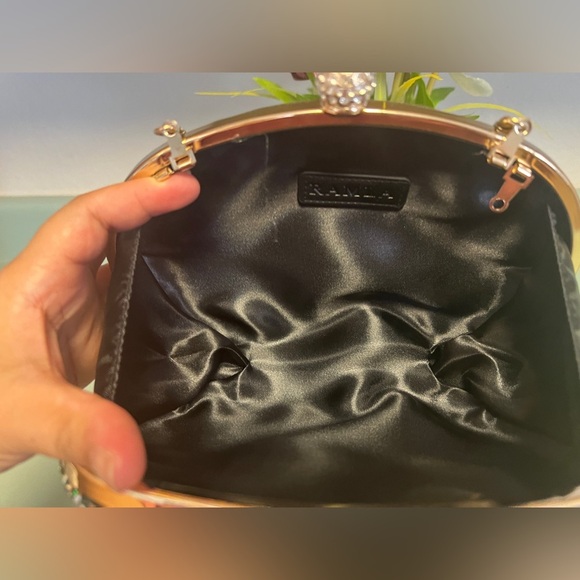 Ramla Green Crystal Clutch with removable chain and handle - Picture 11 of 13